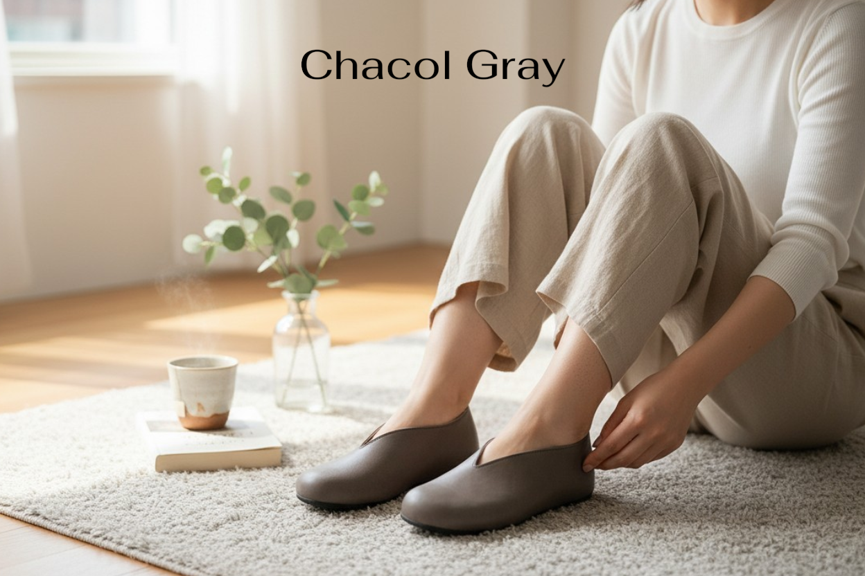 The Architecture of Elegance: Bespoke V-Cut Flannel & Linen Comfort Shoes
