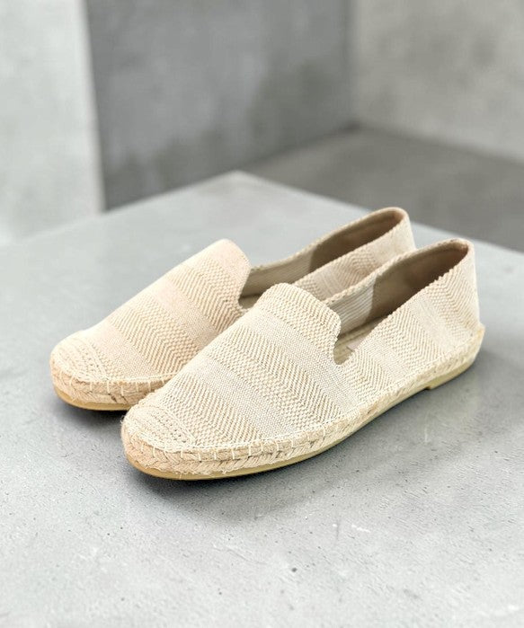 Müheloser Sommerkomfort: Handgefertigter, atmungsaktiver Jute-Slipper in Schwarz