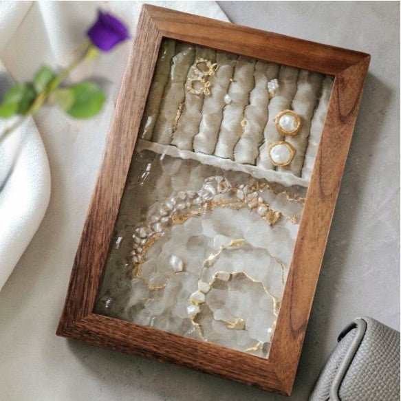 The Timeless Ripple: Bespoke Solid Walnut & Antique-Grade Exclusive Glass Jewelry Box