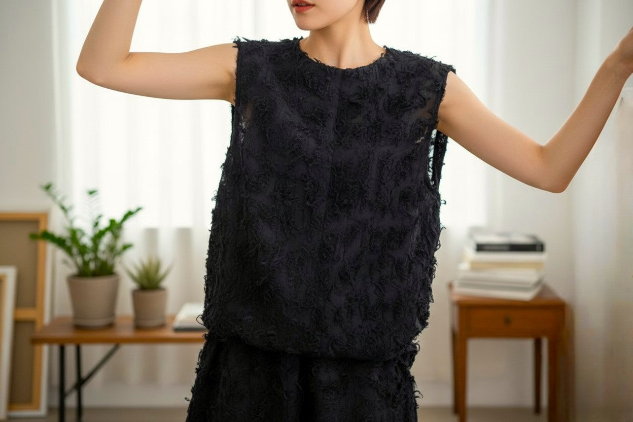 Jenseits von Prêt-à-porter: Ein Meisterwerk der texturalen Haute Couture