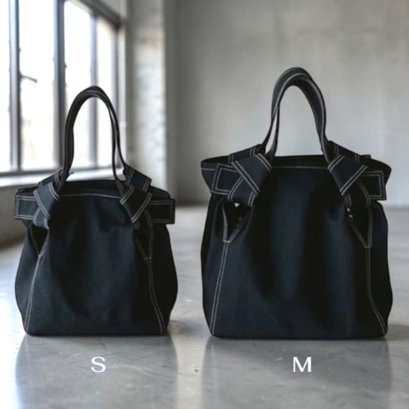 Der Bote der Serendipität: Maßgeschneiderte, handgefärbte Artisan Denim Couture Tote