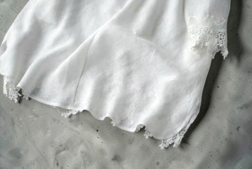 Artisanal Grace:Hand-Sculpted Lace Embroidery Premium Dress