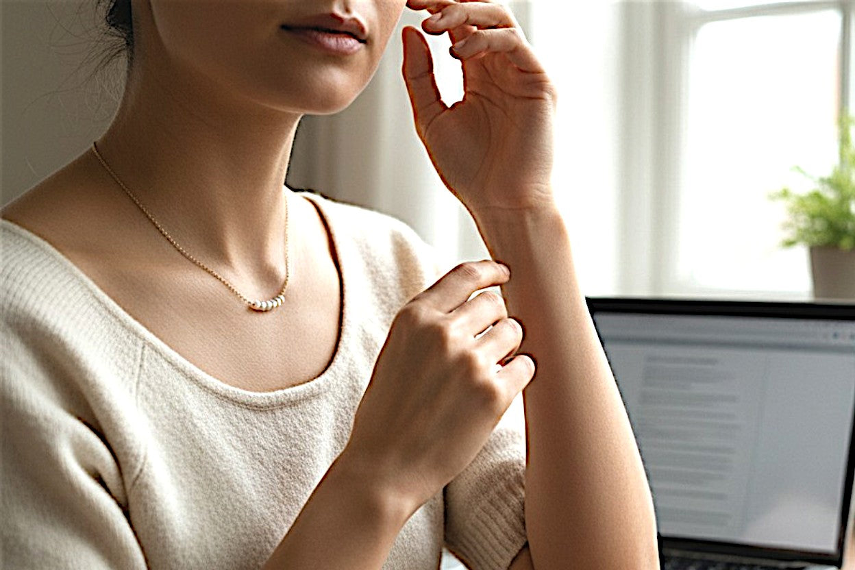 The Delicate Pastels: 14kgf Genuine Freshwater Pearl Floating Necklace